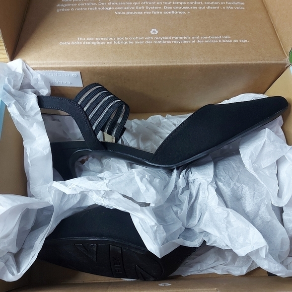 Life Stride Sanya Black Pumps Size 8W BNIB - Picture 9 of 9